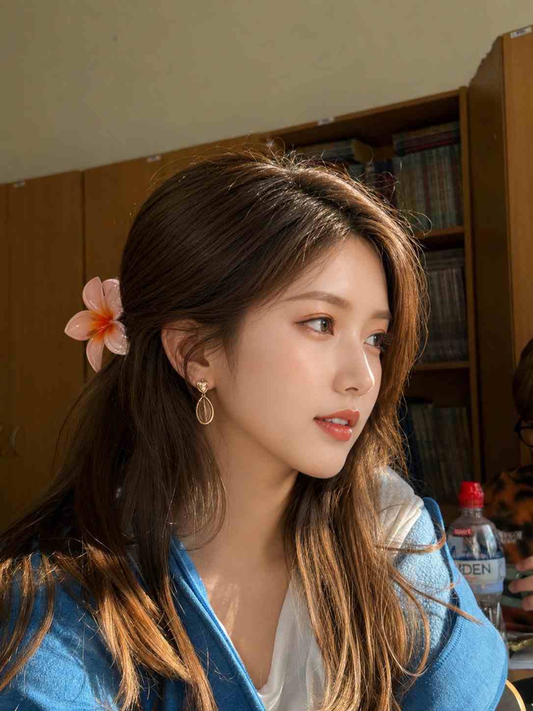 黄金时刻教室少女
